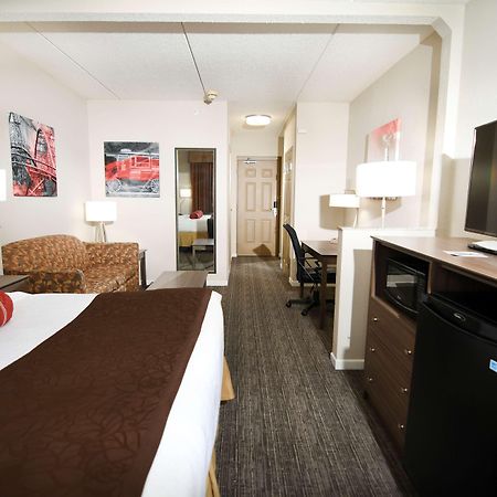 Best Western Plus Sandusky Hotel & Suites Экстерьер фото