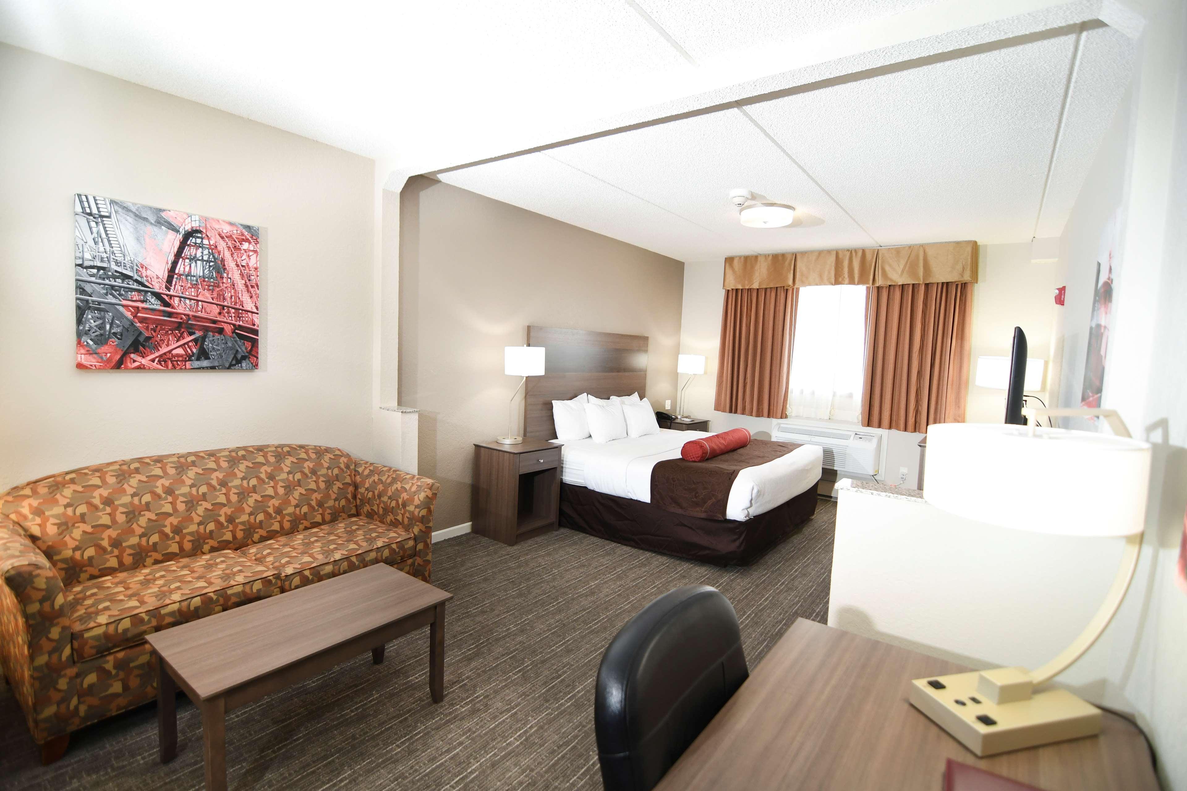 Best Western Plus Sandusky Hotel & Suites Экстерьер фото