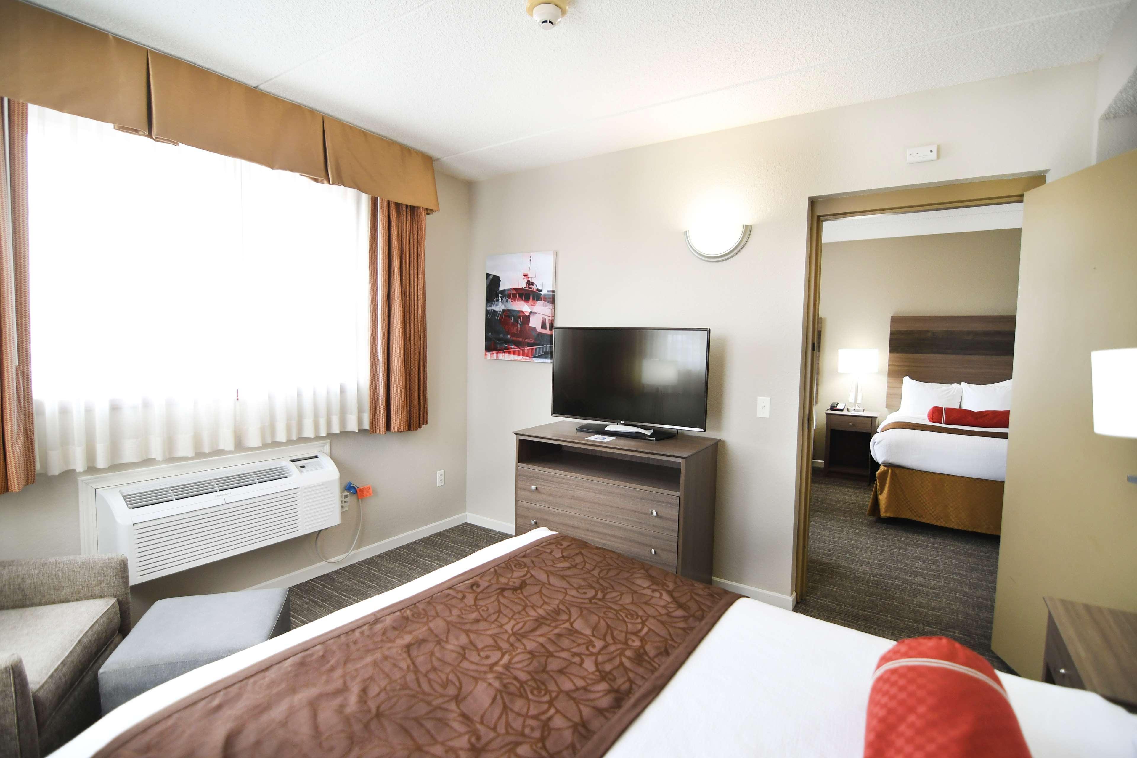 Best Western Plus Sandusky Hotel & Suites Экстерьер фото