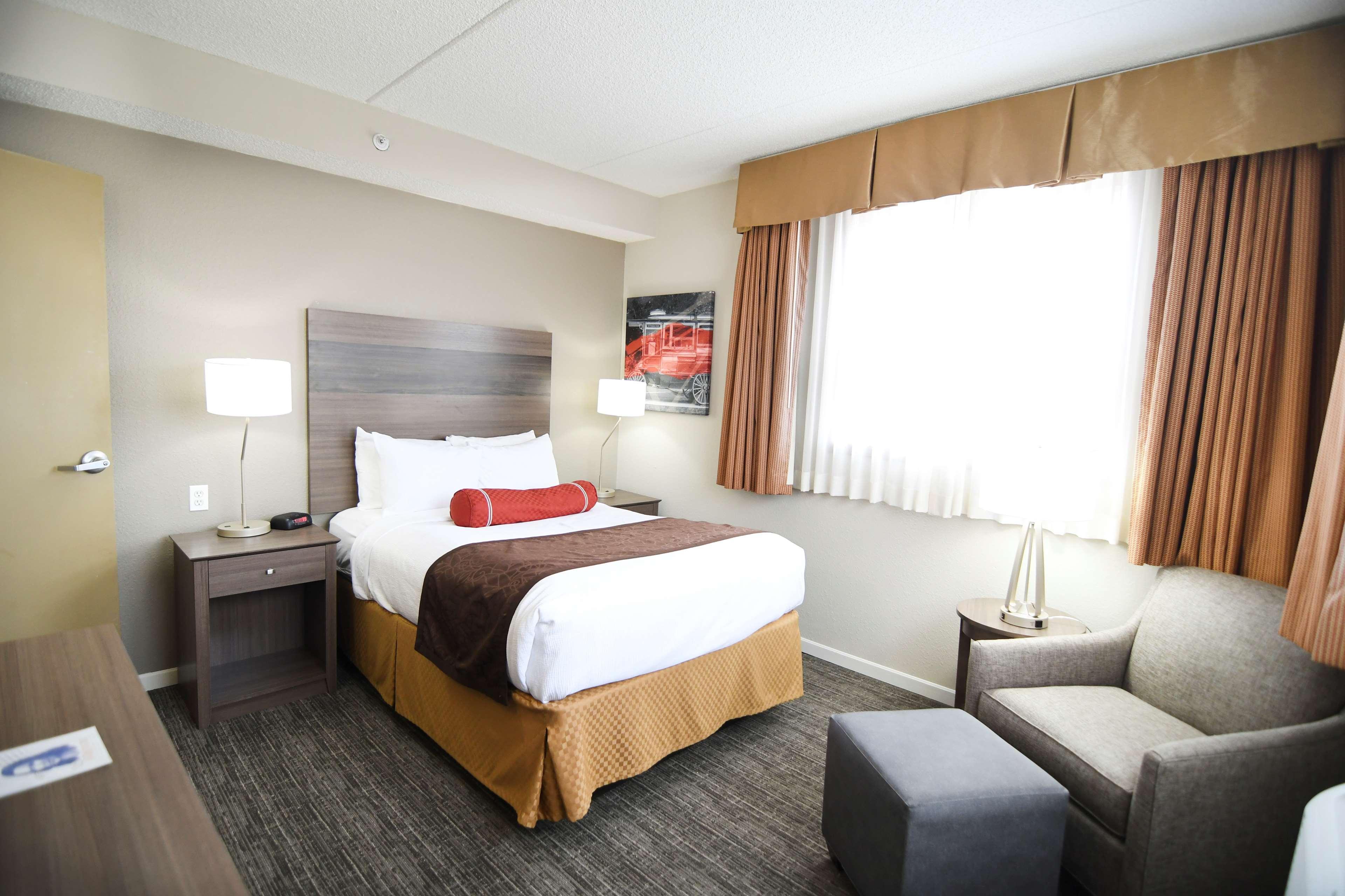 Best Western Plus Sandusky Hotel & Suites Экстерьер фото