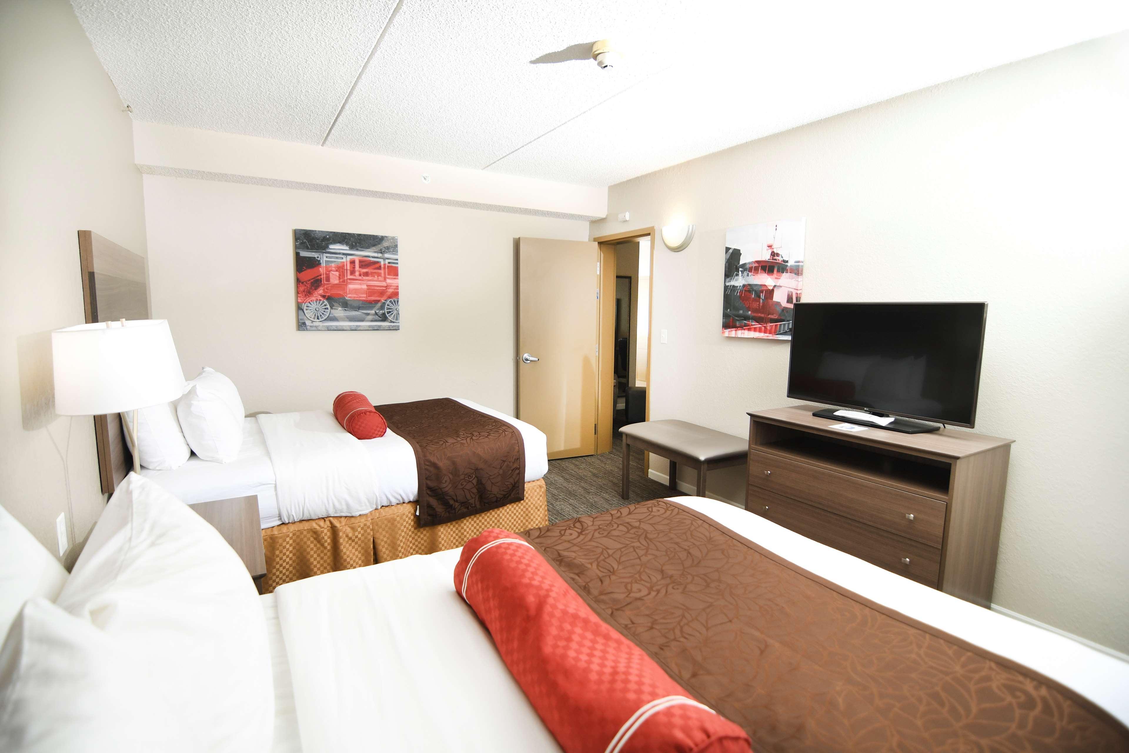 Best Western Plus Sandusky Hotel & Suites Экстерьер фото