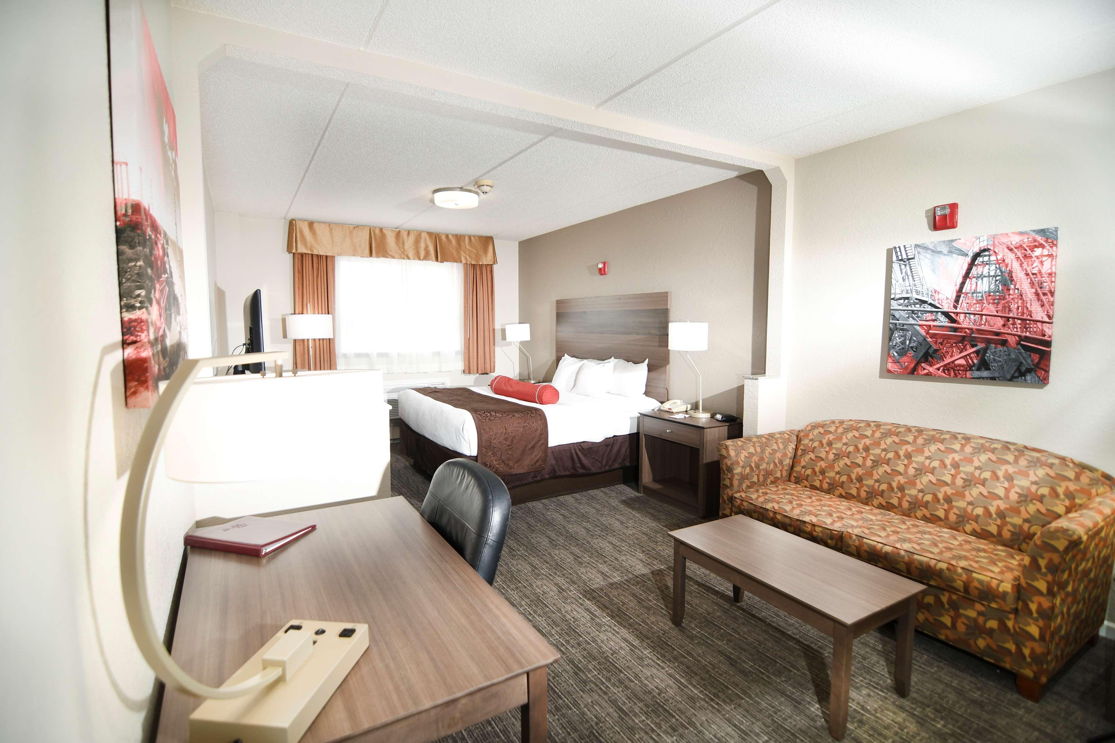 Best Western Plus Sandusky Hotel & Suites Экстерьер фото