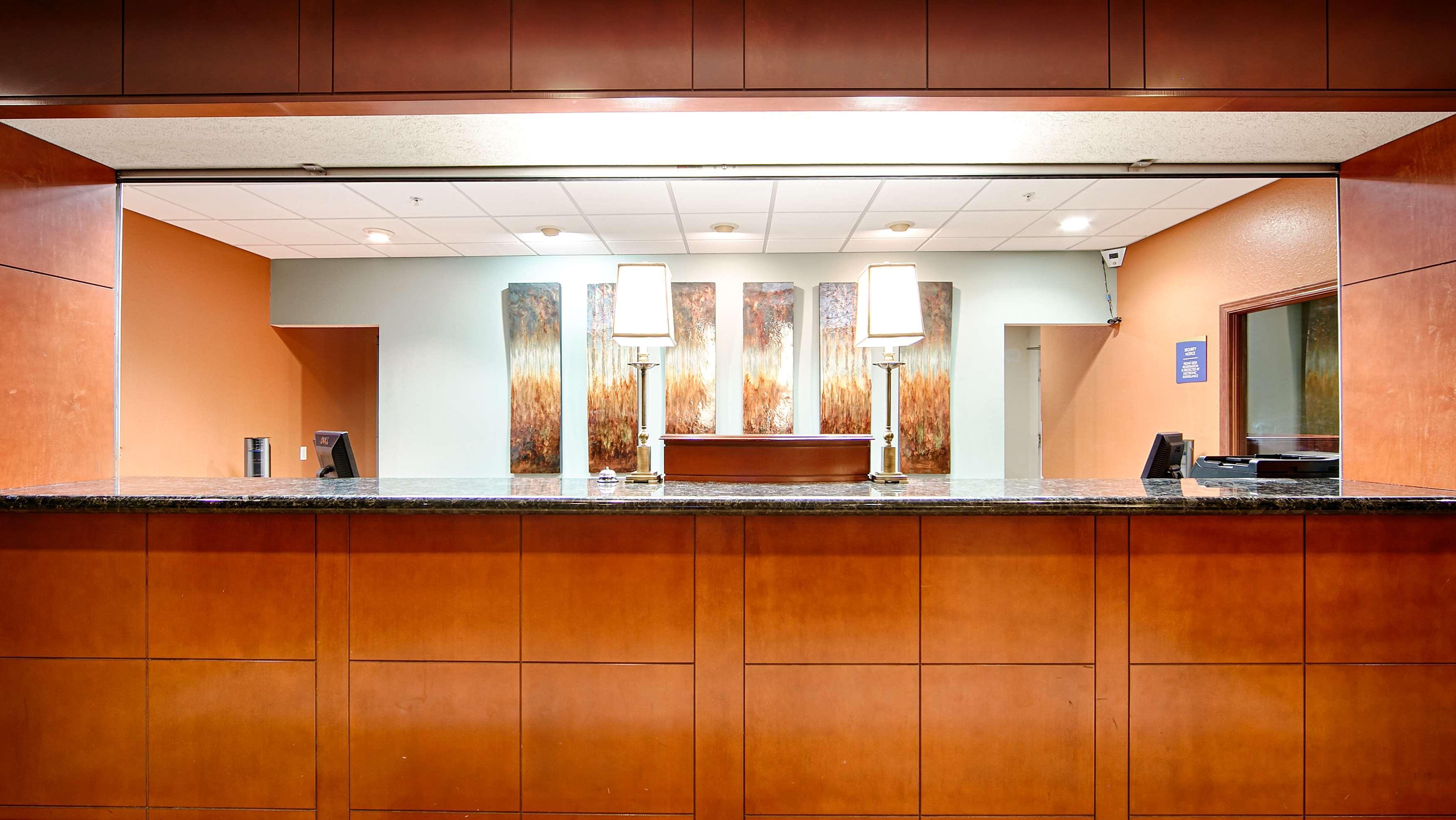 Best Western Plus Sandusky Hotel & Suites Экстерьер фото