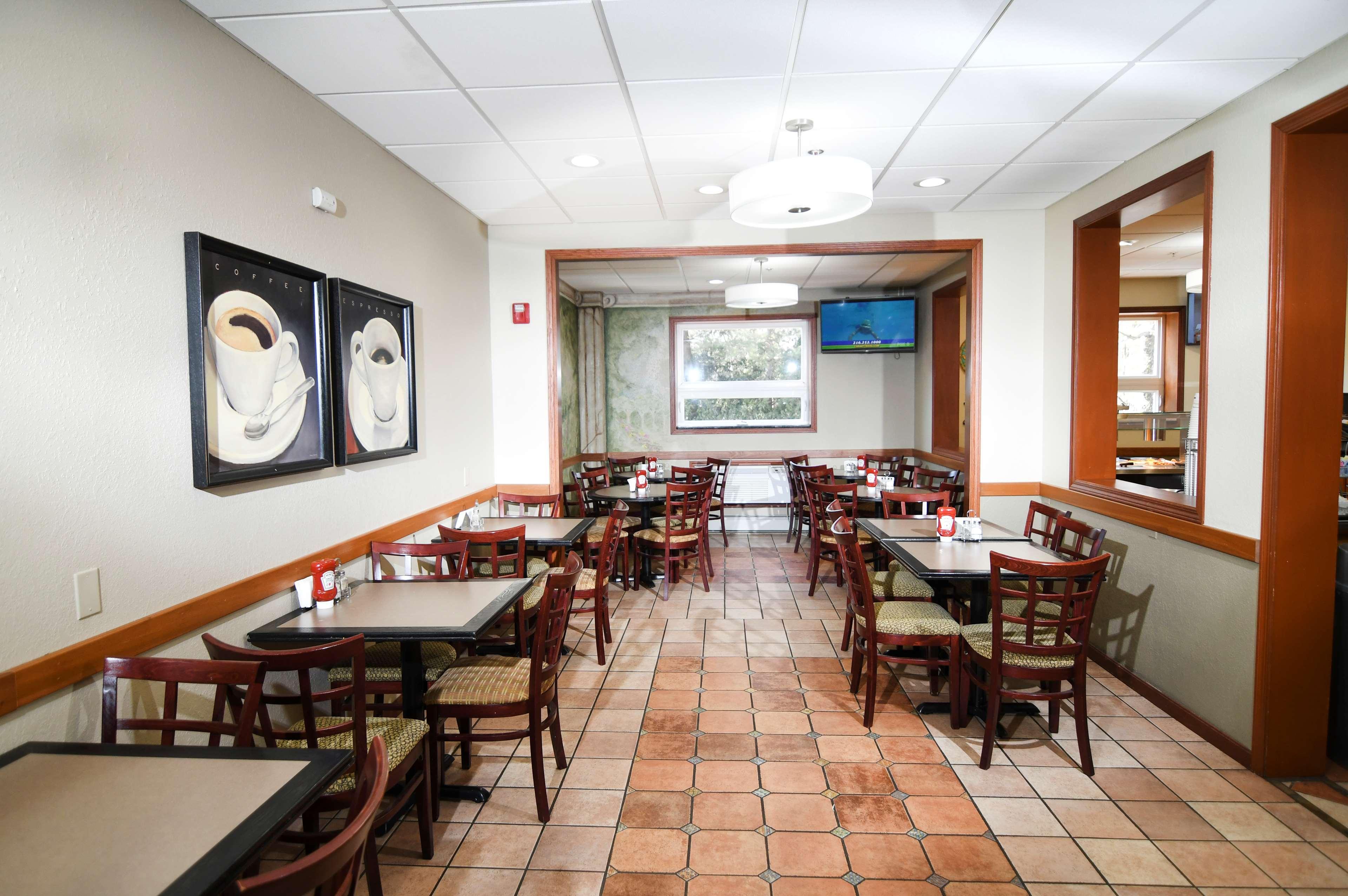 Best Western Plus Sandusky Hotel & Suites Экстерьер фото