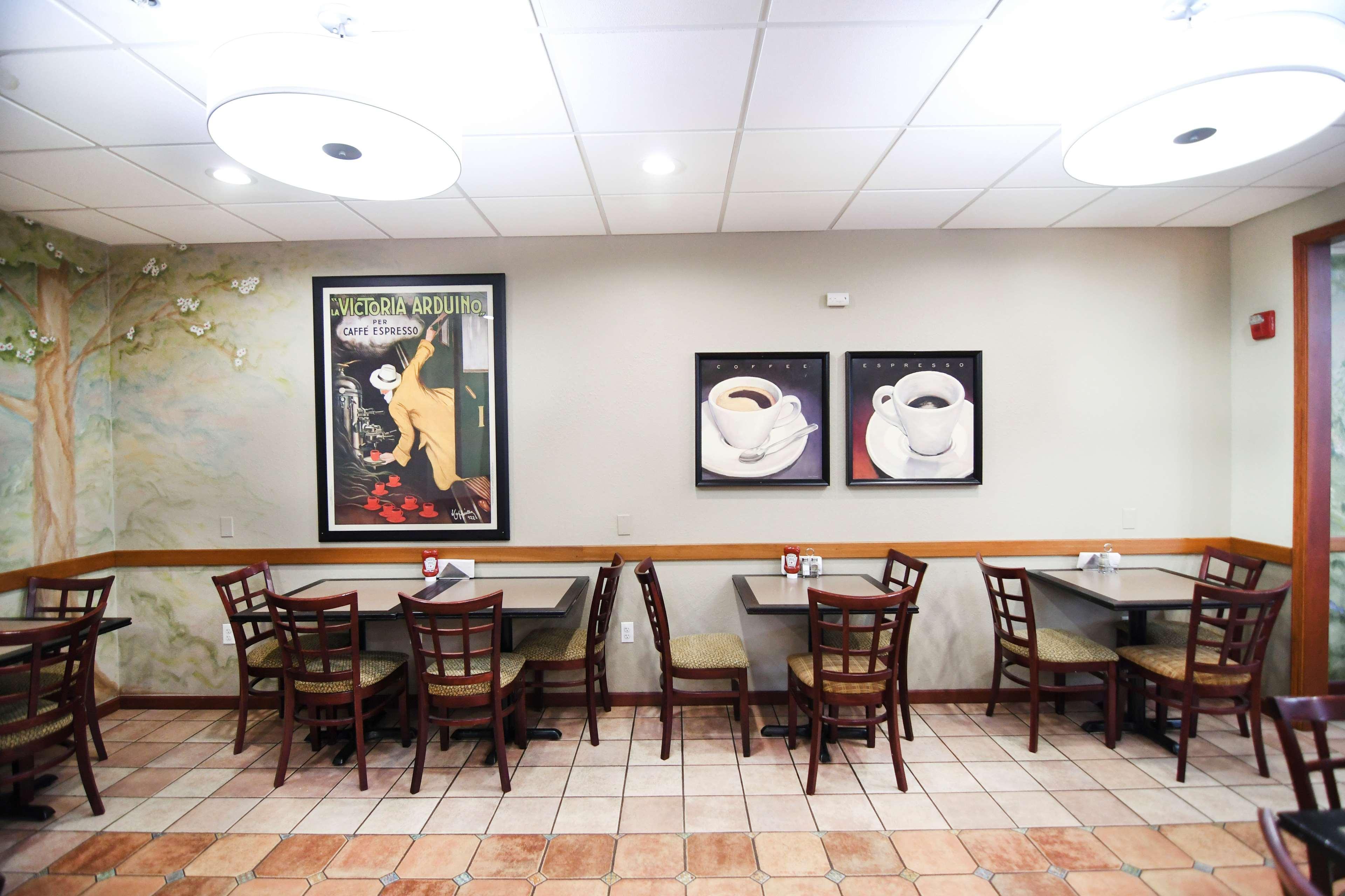 Best Western Plus Sandusky Hotel & Suites Экстерьер фото